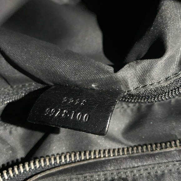 Authentic Gucci Shoulder Bag - Picture 6 of 8